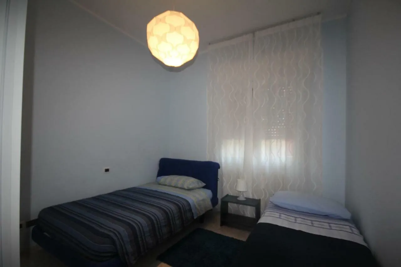 Villa Savina Appartamenti 0*, Riccione