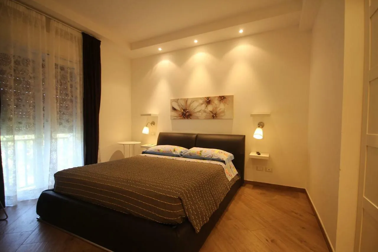 Apartment Villa Savina Appartamenti Italy